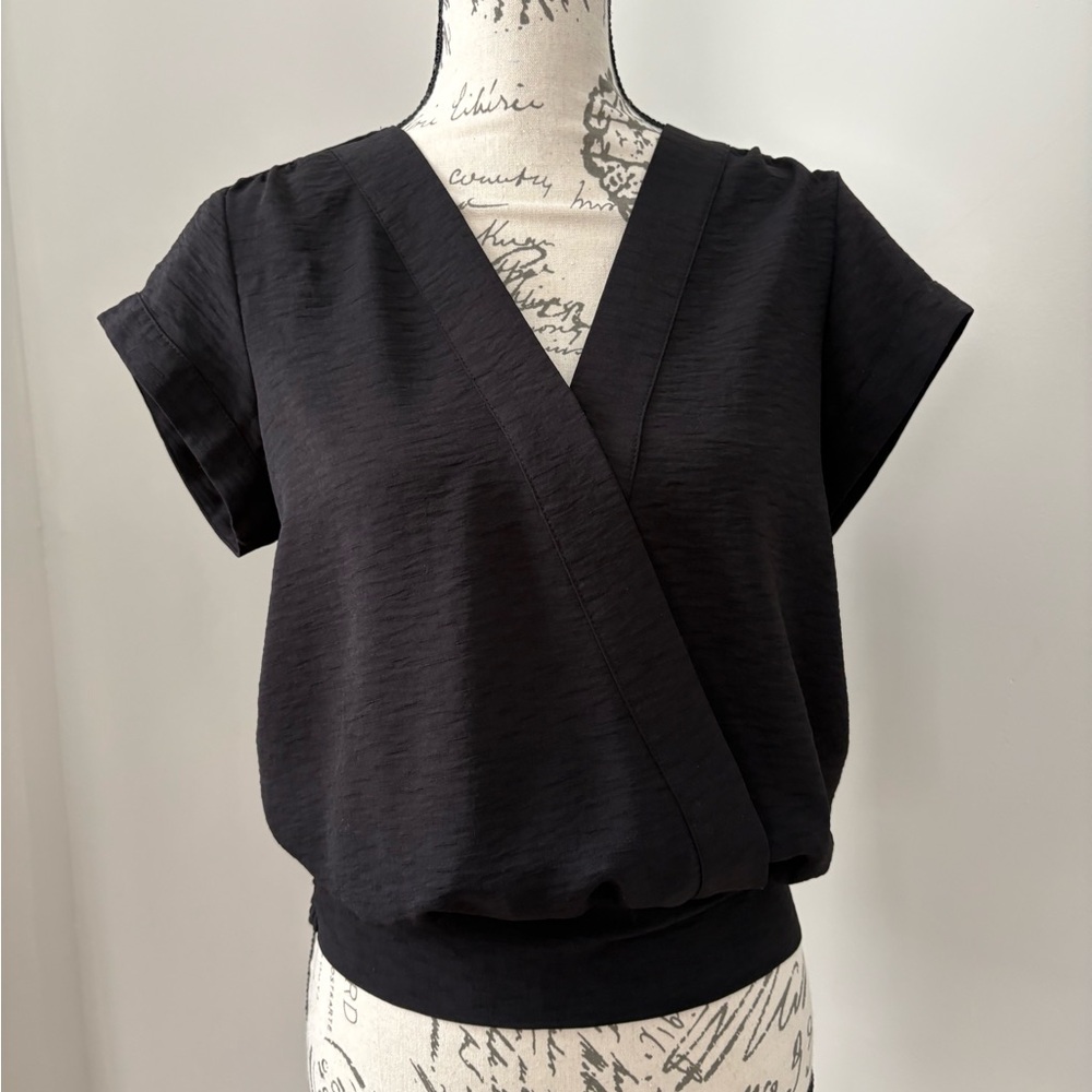 Nine West Black V-Neck Blouse Small